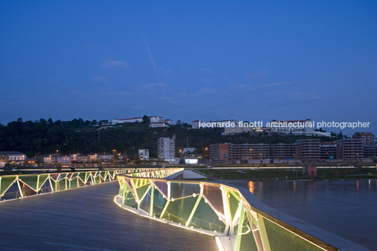 ponte pedro e inês cecil balmond