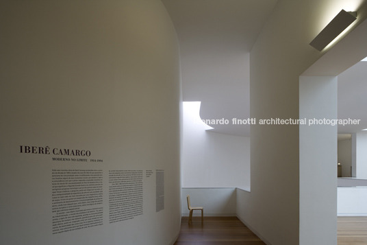 fundação iberê camargo alvaro siza