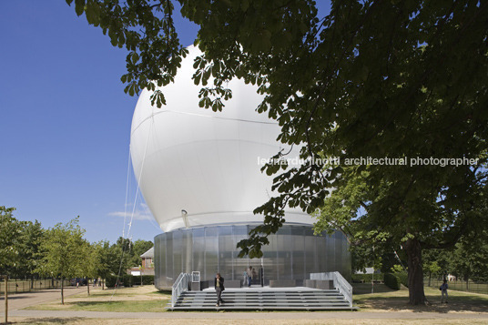 serpentine pavilion 2006 oma