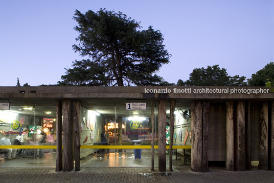 pavilions at independencia park  rafael iglesia