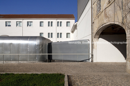 faculdade de artes e arquitectura inês lobo