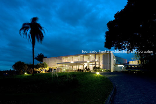 museu da pampulha oscar niemeyer