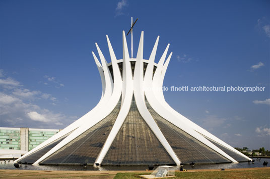 catedral metropolitana oscar niemeyer