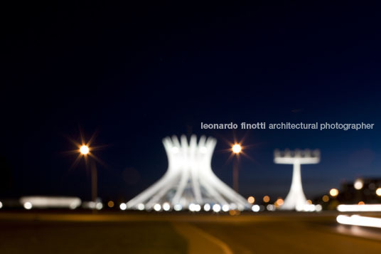 catedral metropolitana oscar niemeyer