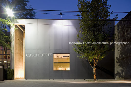 casamatriz store paulo mendes da rocha