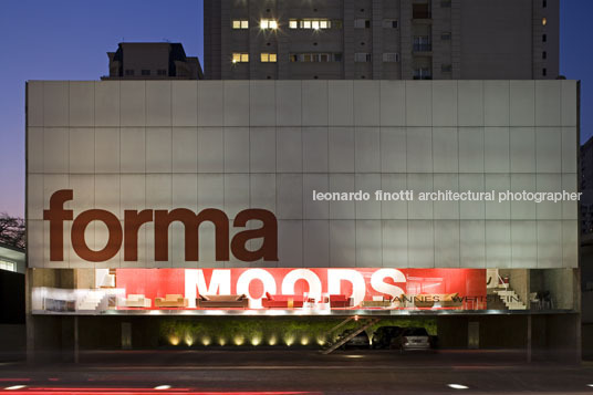 forma store paulo mendes da rocha