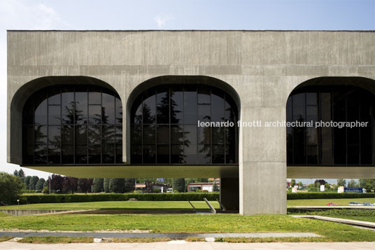 fata headquarters oscar niemeyer