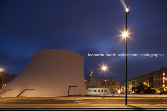 le volcan oscar niemeyer