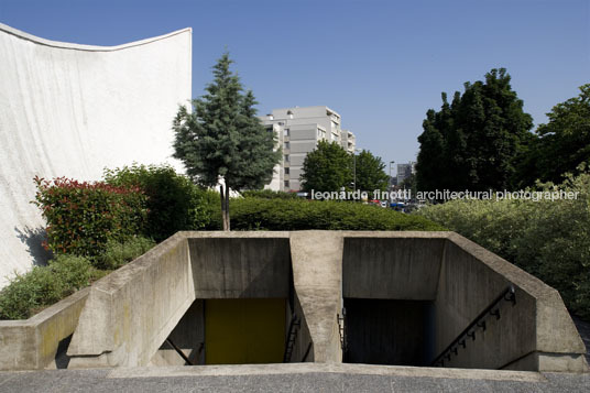 labour bureau oscar niemeyer