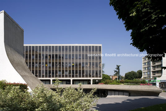 labour bureau oscar niemeyer