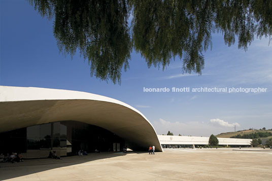 mentouri university oscar niemeyer