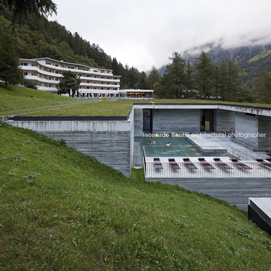 the therme vals peter zumthor