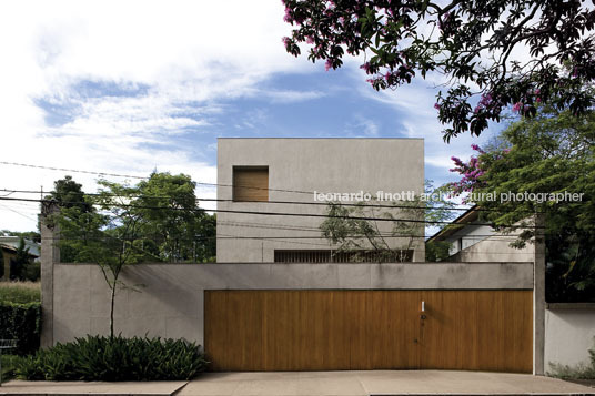 casa morumbi isay weinfeld