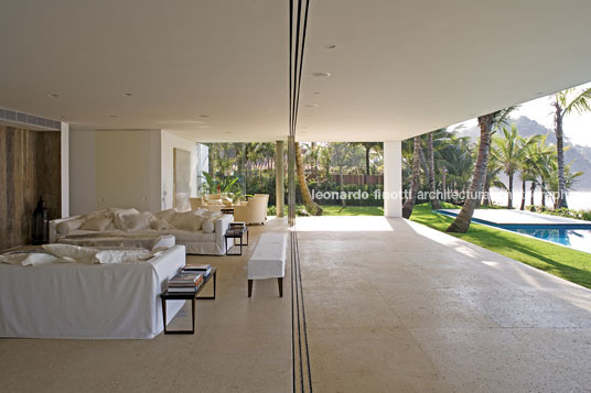 casa iporanga isay weinfeld