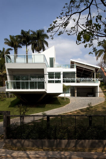 fp house joão diniz