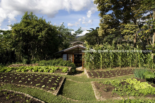 casa jm bernardes+jacobsen