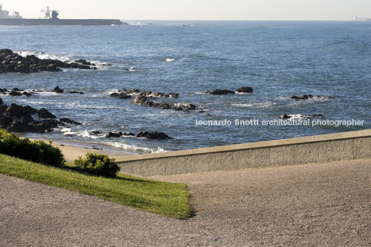 leça da palmeira seaside alvaro siza