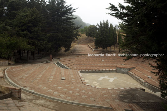 outdoor amphitheater - ciudad abierta corporación amereida