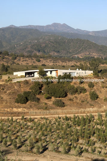 administrator´s house at fundo izaro martin hurtado