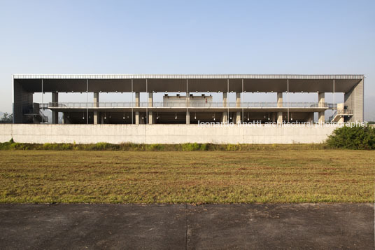 shooting center bcmf arquitetos