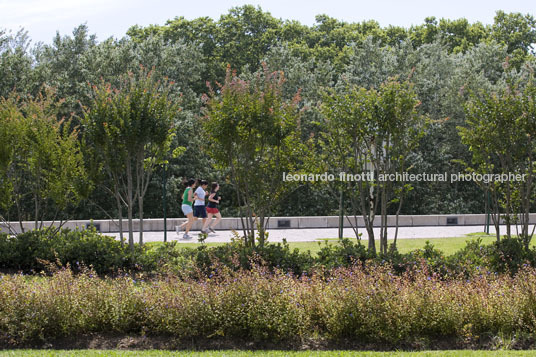 micaela bastidas park at puerto madero sebastian vila