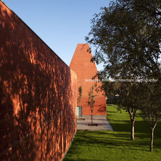 casa das histórias paula rego eduardo souto de moura