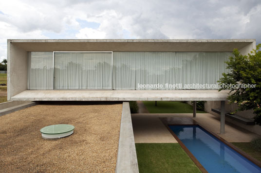 osler house marcio kogan