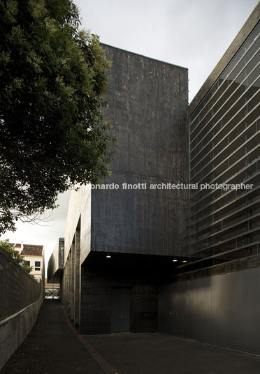 biblioteca - universidade dos açores atelier santos