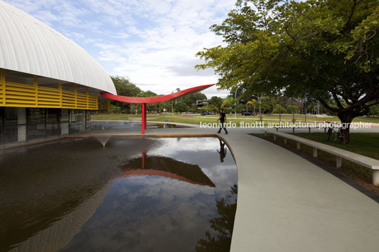 darcy ribeiro foundation at unb campus joão filgueiras lima (lelé)