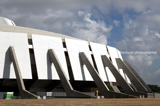 nilson nelson sports gym ícaro de castro mello