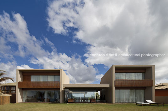 house in praia dos lagos sotero arquitetos