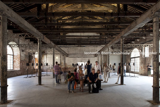 people meet in architecture - giardine della bienalle 2010 kazuyo sejima