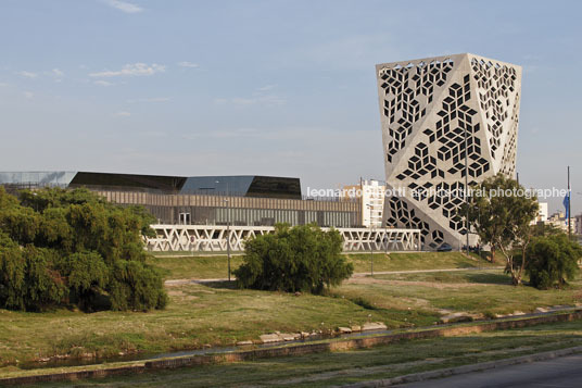 centro cívico del bicentenario lucio morini