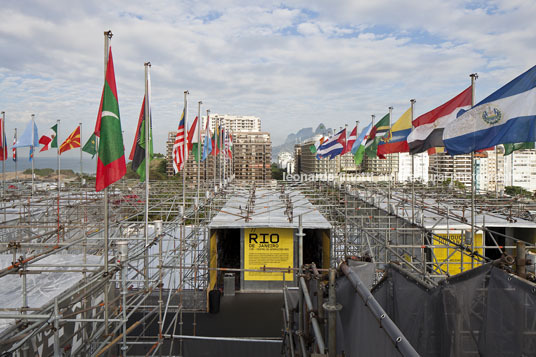 humanidade pavilion at rio+20 bia lessa