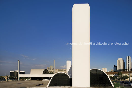 biblioteca/memorial américa latina oscar niemeyer