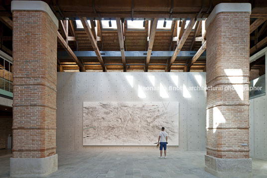 punta della dogana museum tadao ando