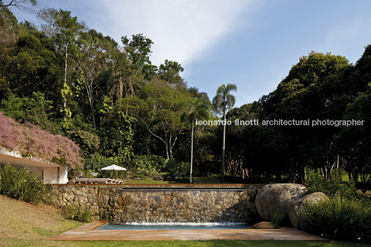 fazenda 3 pedras - pavilhão isay weinfeld