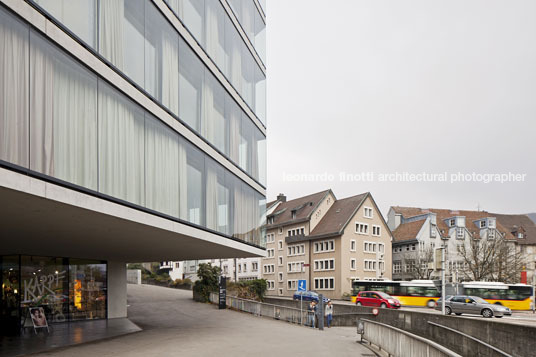 wohn und geschäftshaus falken burkard meyer architekten