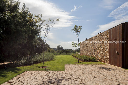 casa mdt - fazenda boa vista jacobsen arquitetura