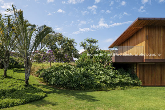 casa fb - fazenda boa vista jacobsen arquitetura