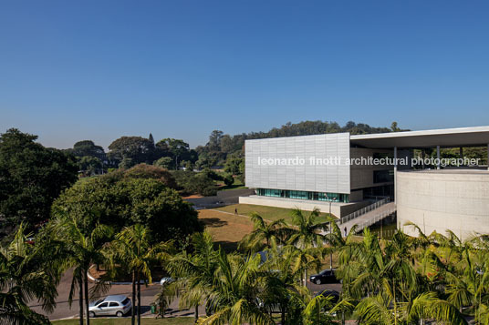 biblioteca brasiliana usp rodrigo mindlin loeb