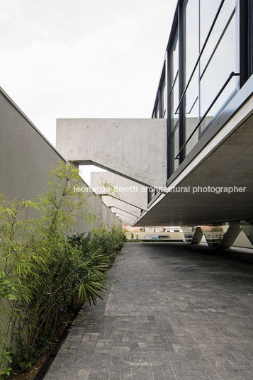 vila aspicuelta tacoa arquitetos associados