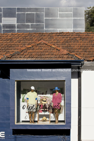 oscar freire building triptyque