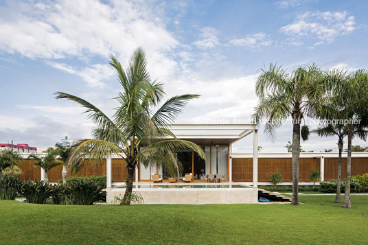 casa aa bernardes arquitetura