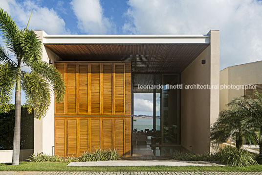 casa ra bernardes arquitetura