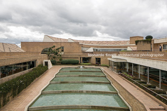 biblioteca virgilio barco rogelio salmona