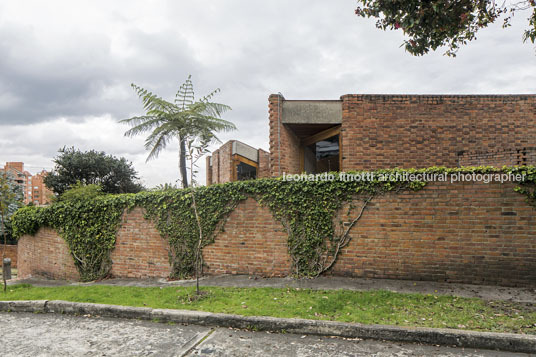 casa amaral rogelio salmona