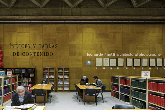 biblioteca luis angel arango germán samper