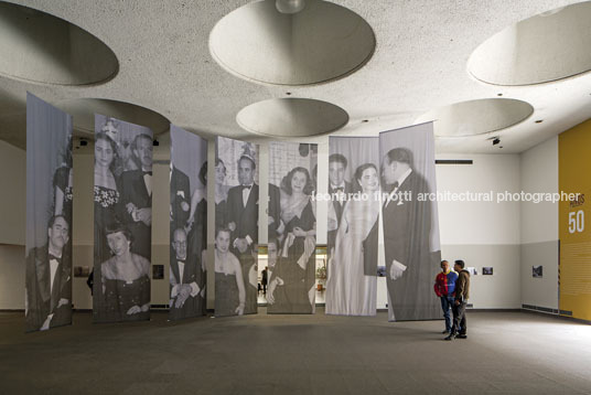 biblioteca luis angel arango germán samper