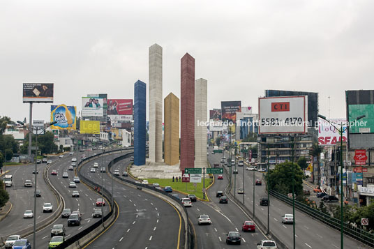 torres de satélite luis barragan